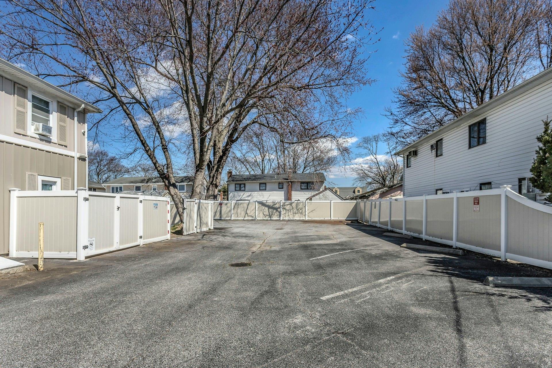 Single Family Delaware  Suffolk County, NY 11757, MLS-858455-26