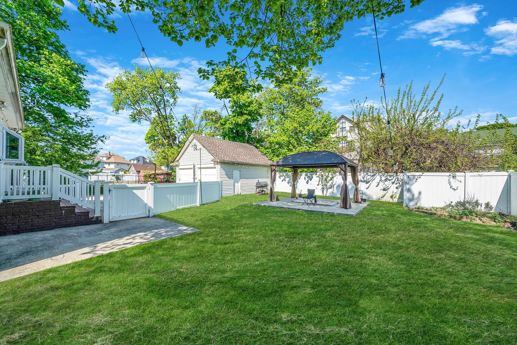 Single Family Rosedale  Nassau County, NY 11520, MLS-858477-13