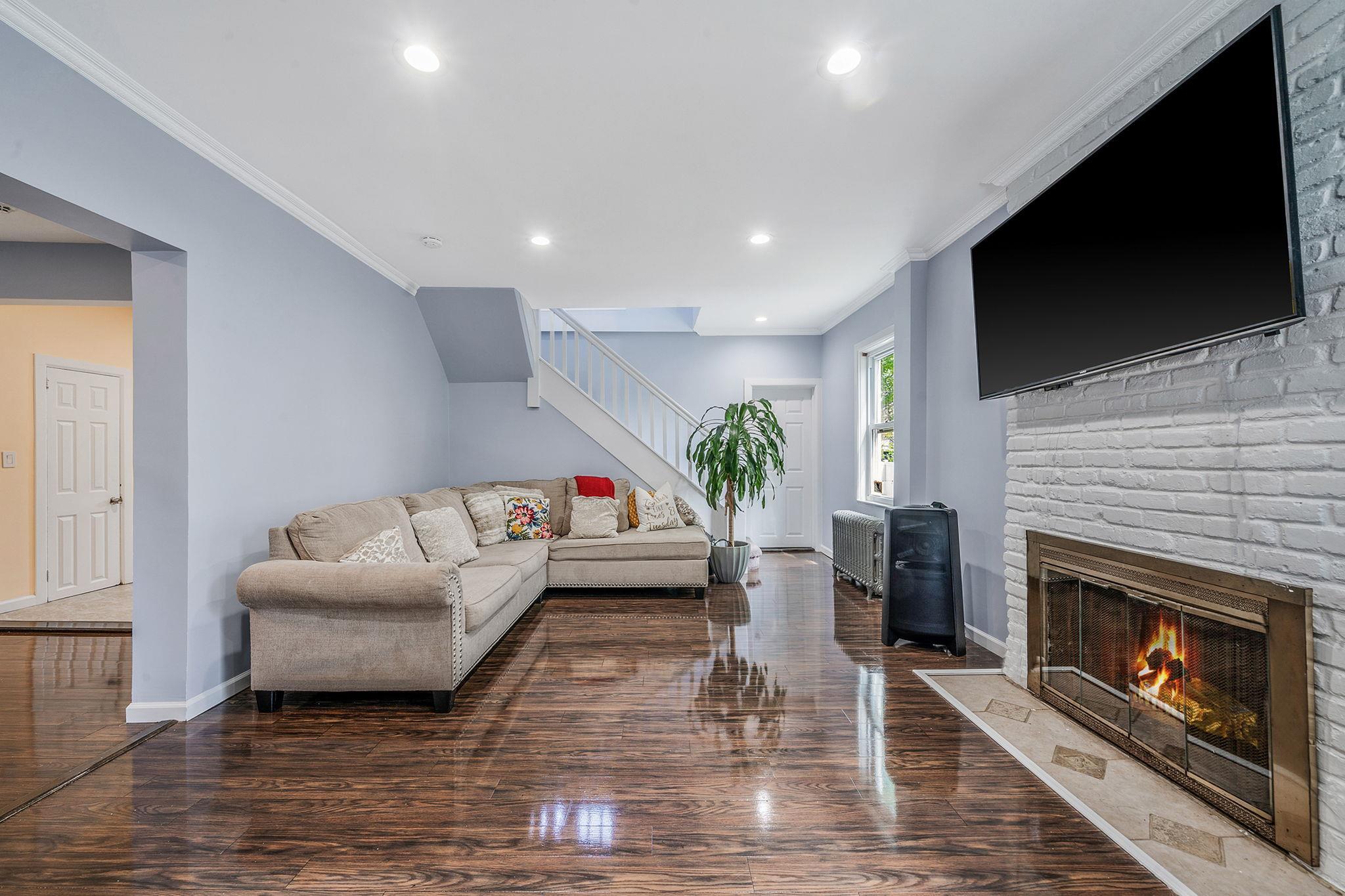 Single Family Rosedale  Nassau County, NY 11520, MLS-858477-19