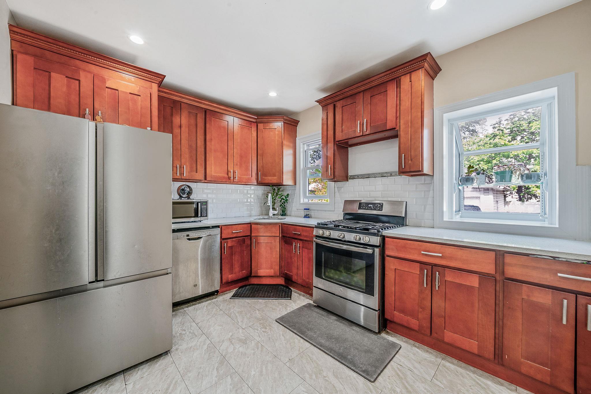 Single Family Rosedale  Nassau County, NY 11520, MLS-858477-26