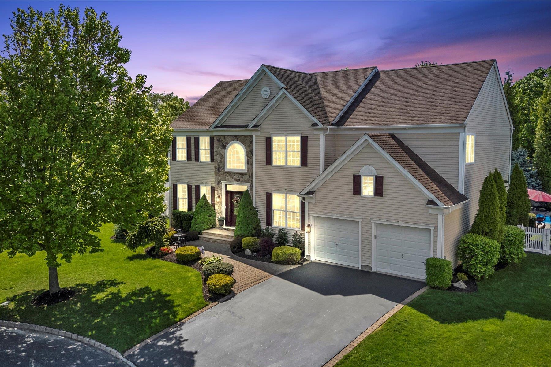 Single Family Moreland  Suffolk County, NY 11766, MLS-858520-2