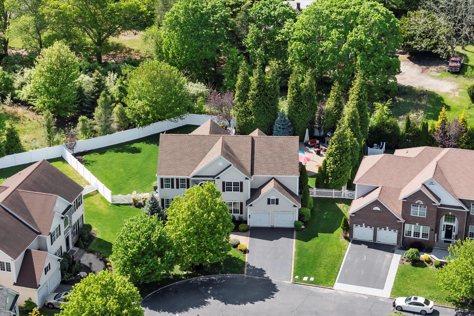 Single Family Moreland  Suffolk County, NY 11766, MLS-858520-40