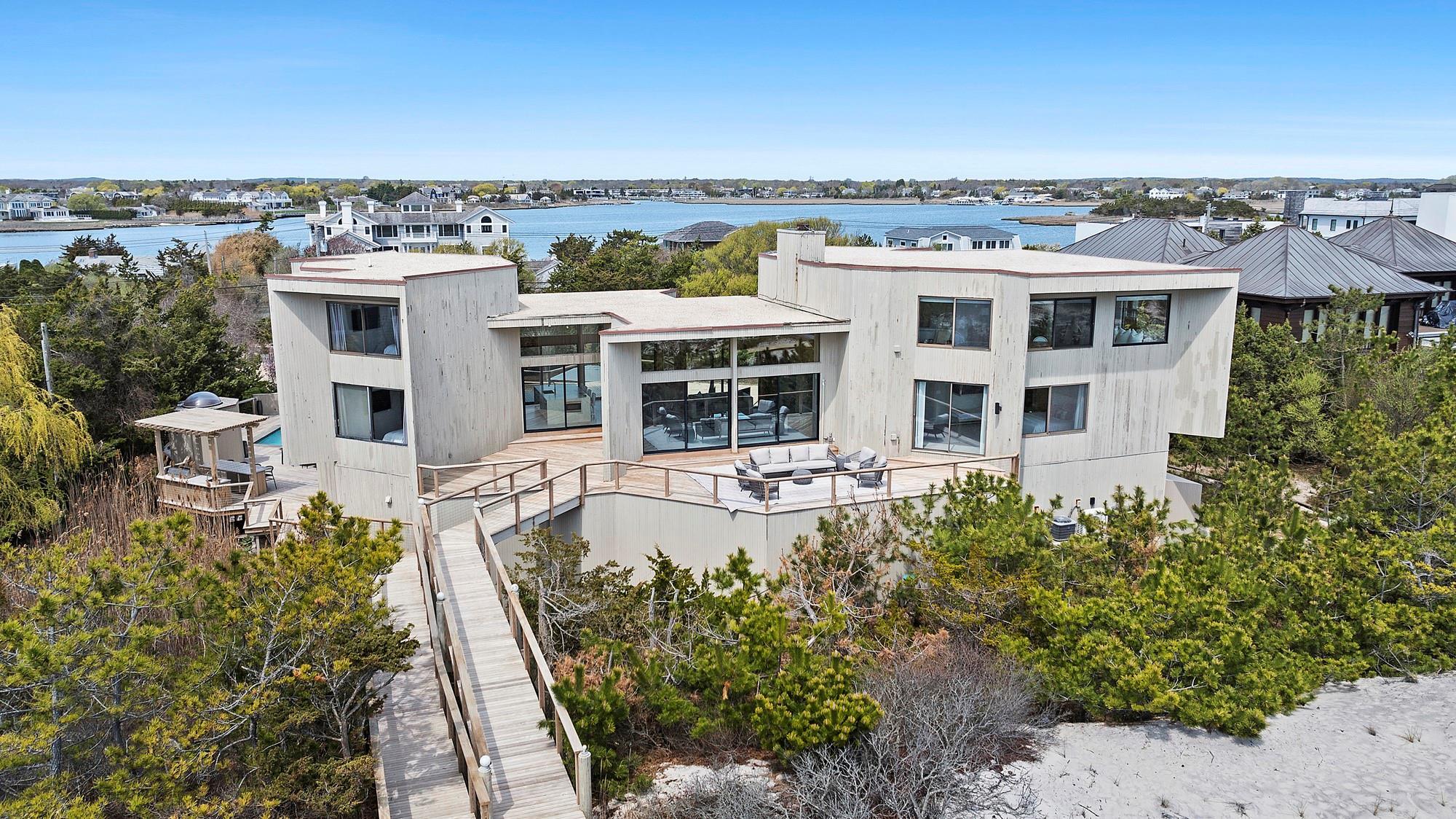 Single Family Dune  Suffolk County, NY 11978, MLS-858537-28
