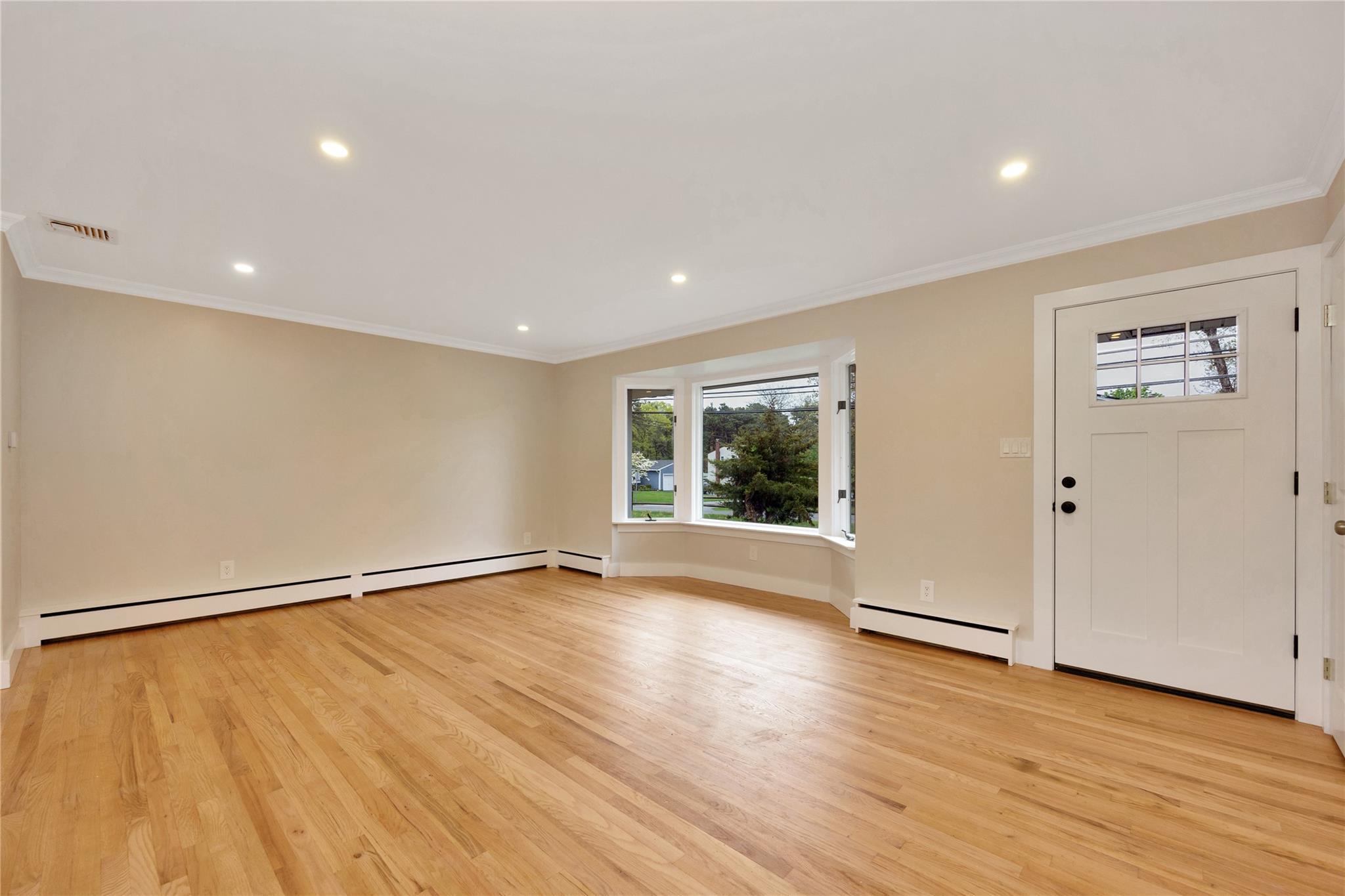 Single Family 8th  Suffolk County, NY 11716, MLS-858541-10
