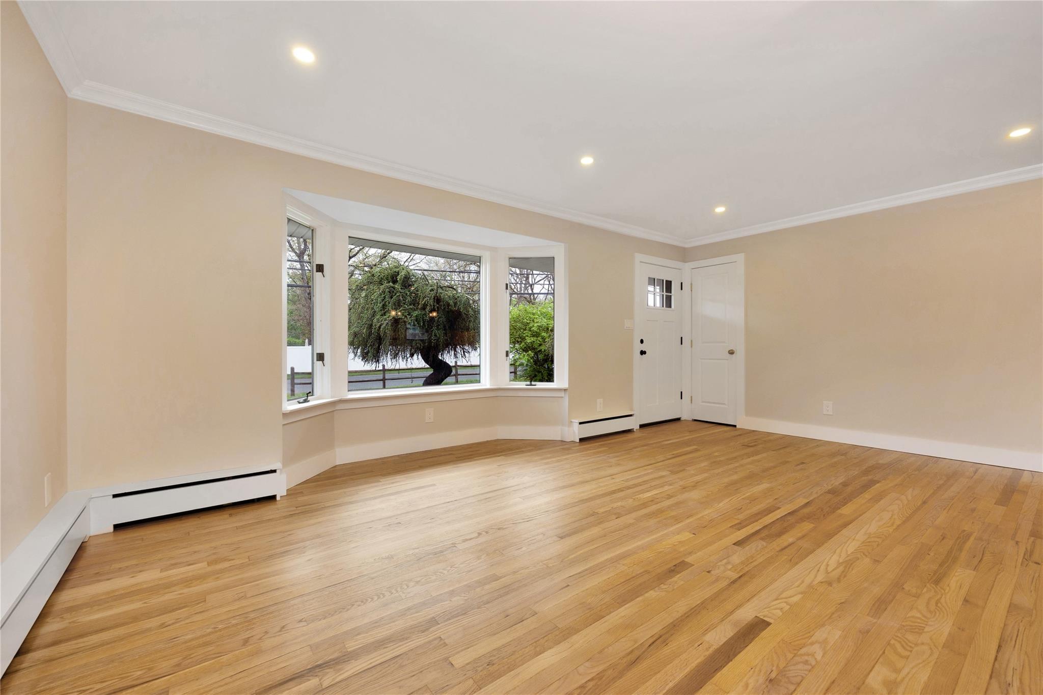 Single Family 8th  Suffolk County, NY 11716, MLS-858541-11