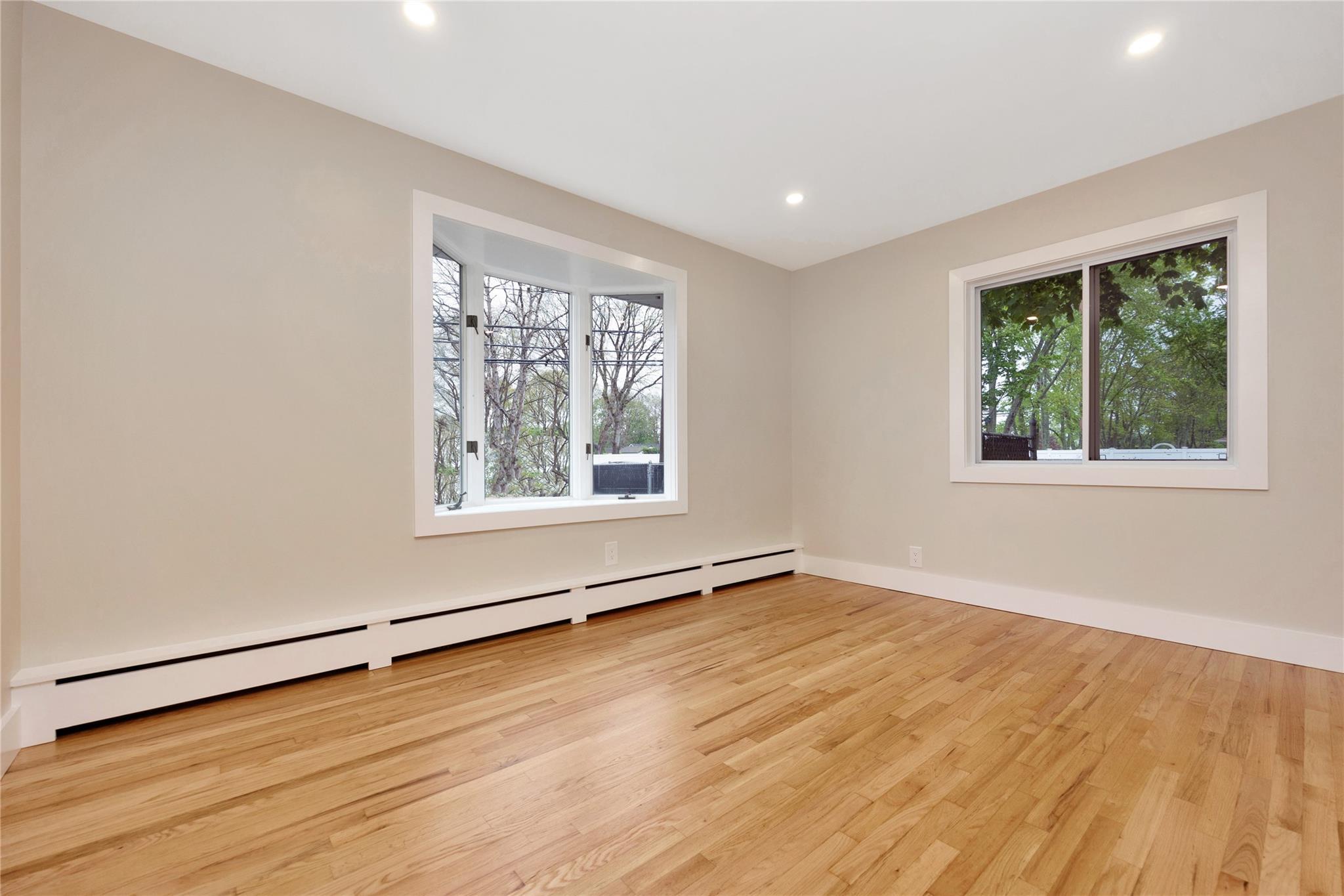 Single Family 8th  Suffolk County, NY 11716, MLS-858541-21