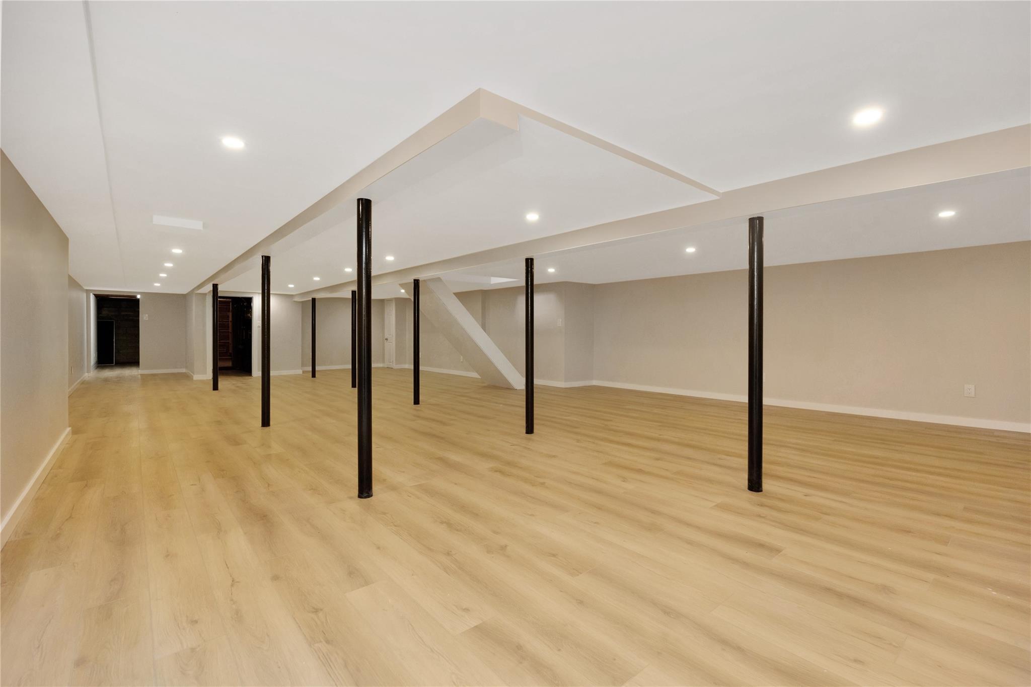 Single Family 8th  Suffolk County, NY 11716, MLS-858541-24
