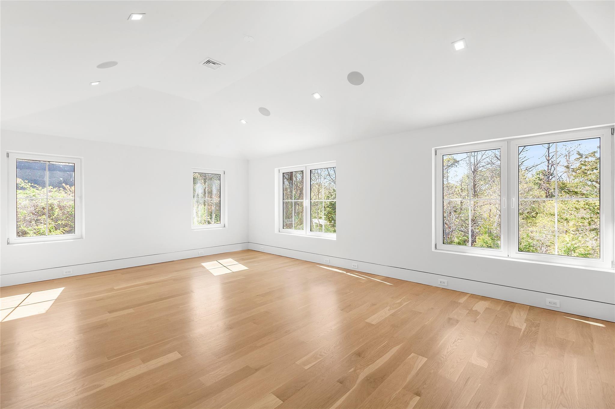 Single Family St Andrews  Suffolk County, NY 11968, MLS-858544-9