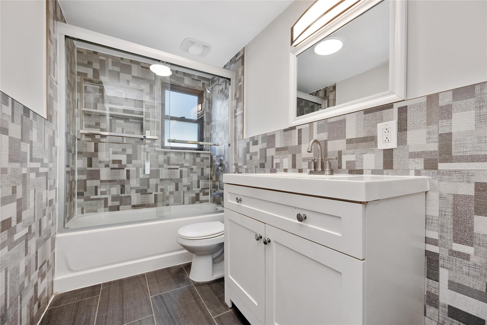 Single Family 115th  Queens, NY 11418, MLS-858548-16