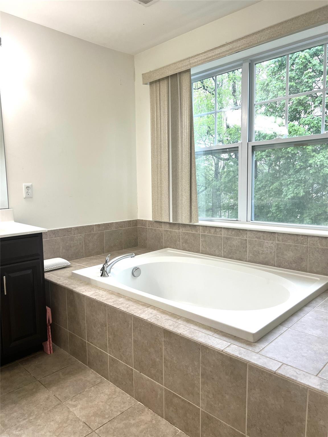 Single Family Meadow View  Orange County, NY 10940, MLS-858563-16