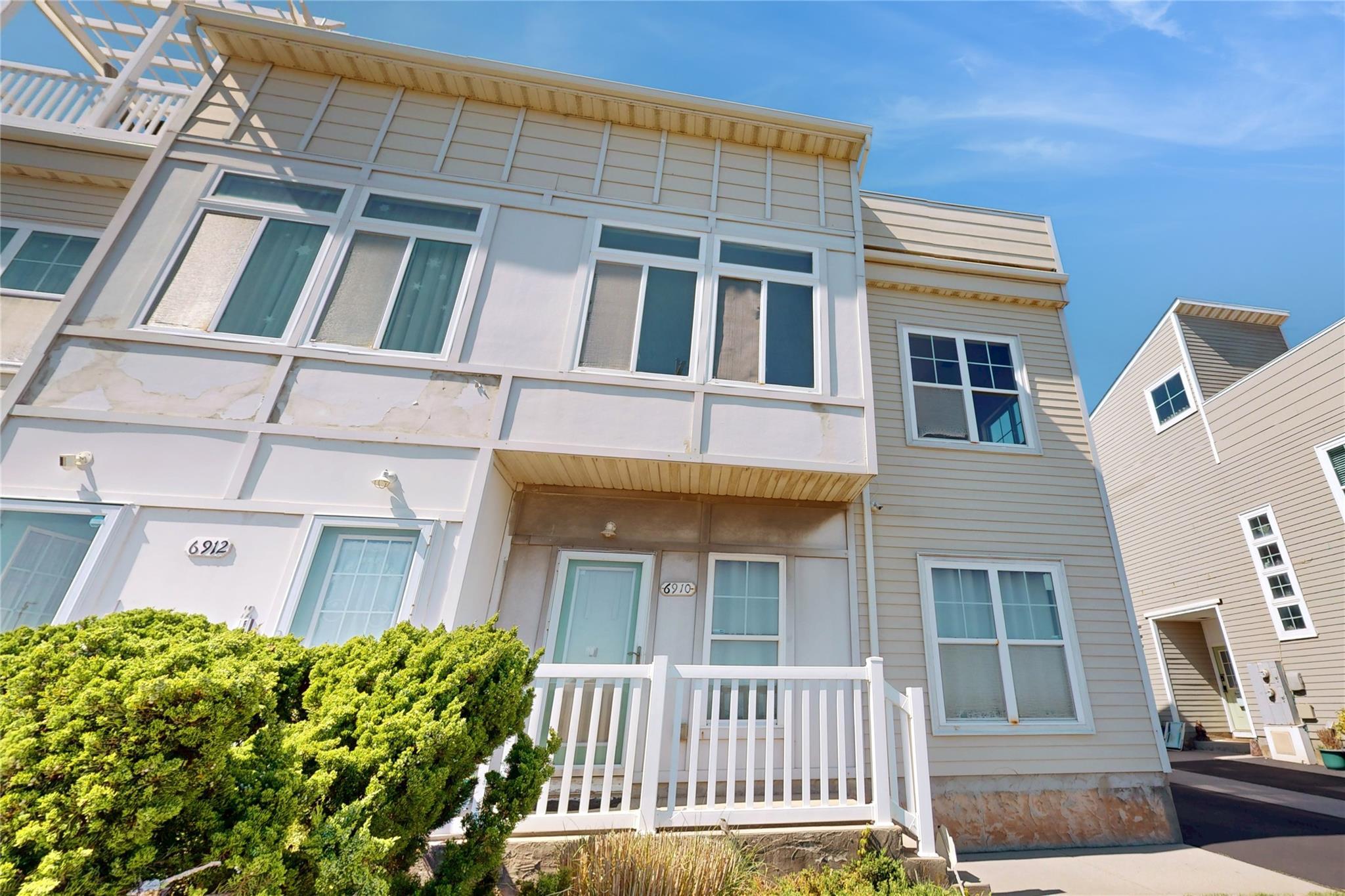 Single Family Beach Front  Queens, NY 11692, MLS-858582-7