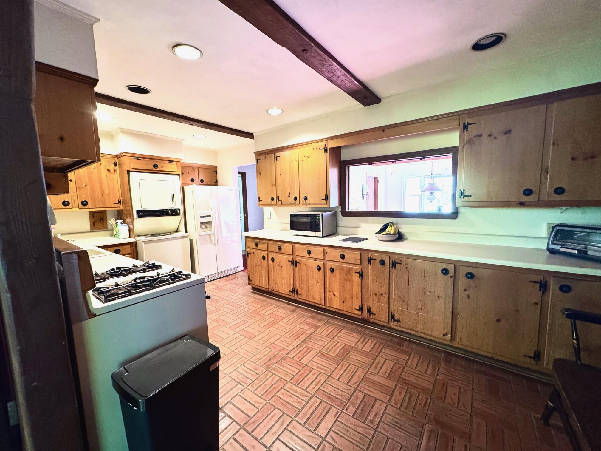 Single Family Whitehall  Nassau County, NY 11530, MLS-858589-7