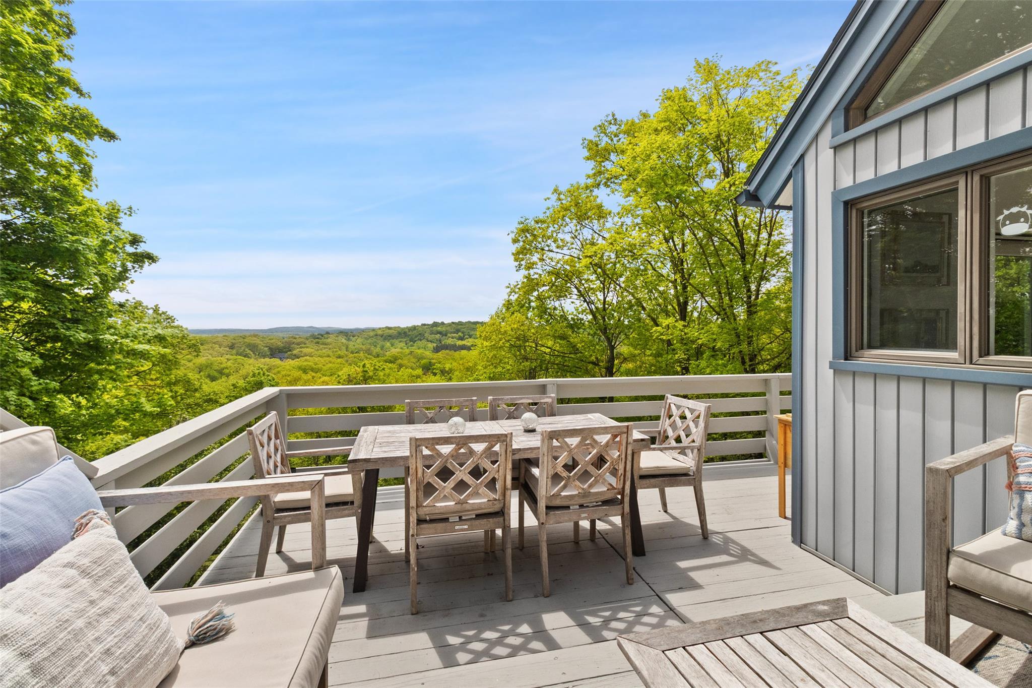 Single Family Woodcrest  Westchester County, NY 10501, MLS-858597-21