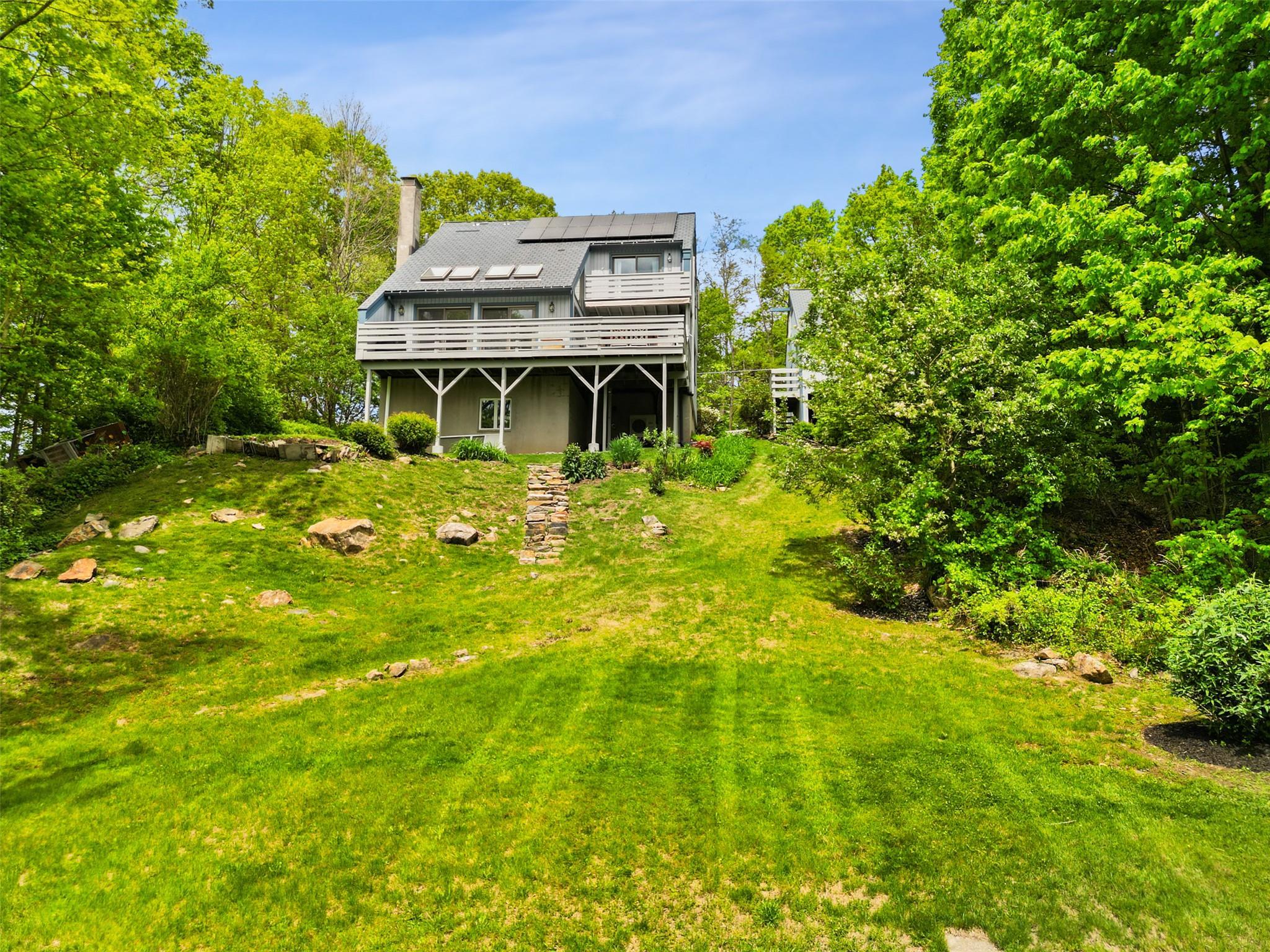 Single Family Woodcrest  Westchester County, NY 10501, MLS-858597-24