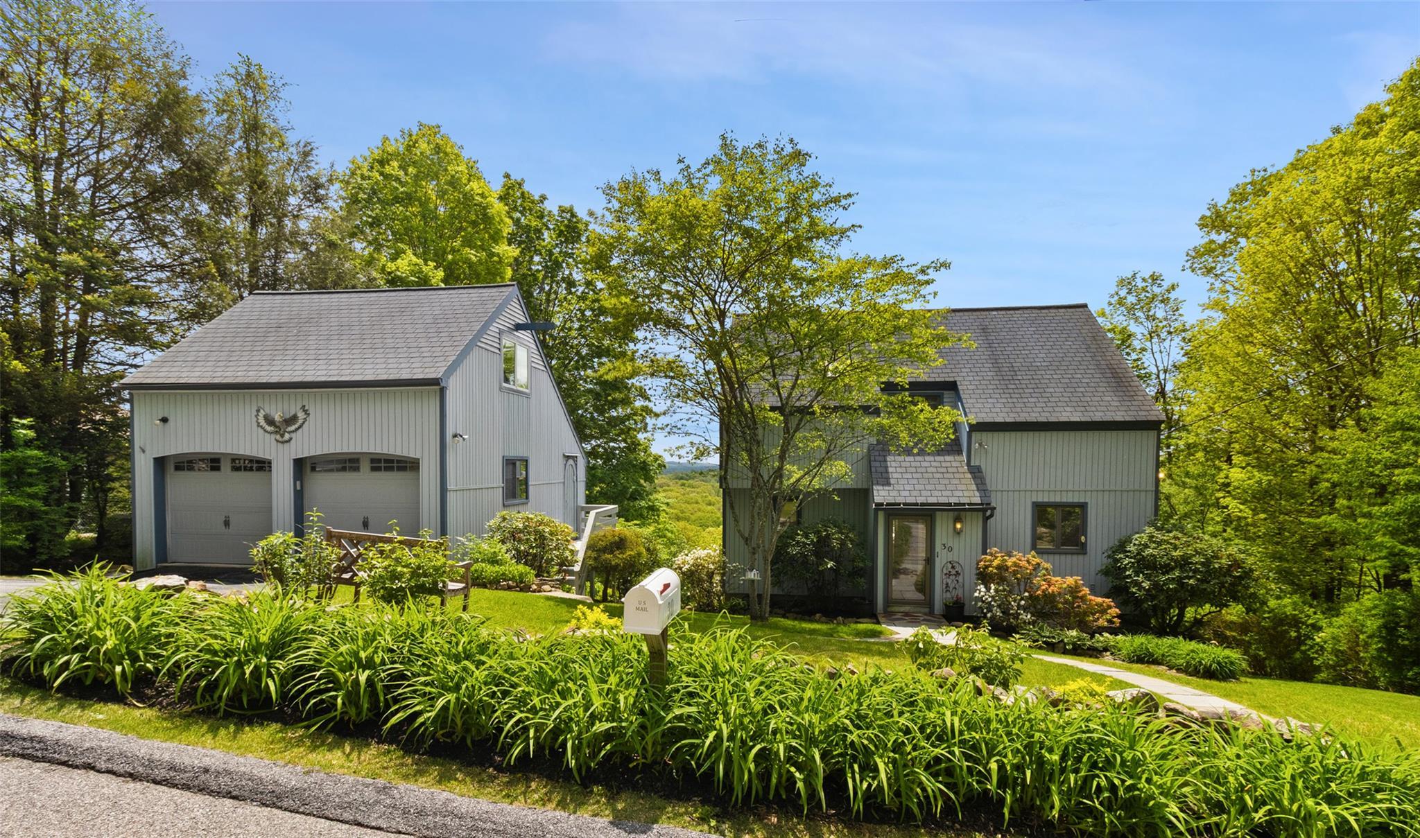 Single Family Woodcrest  Westchester County, NY 10501, MLS-858597-3