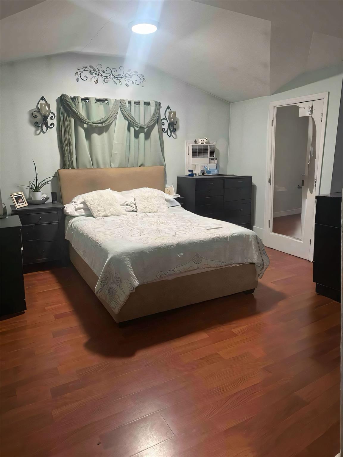 Single Family Post Avenue  Staten Island, NY 10310, MLS-858601-17