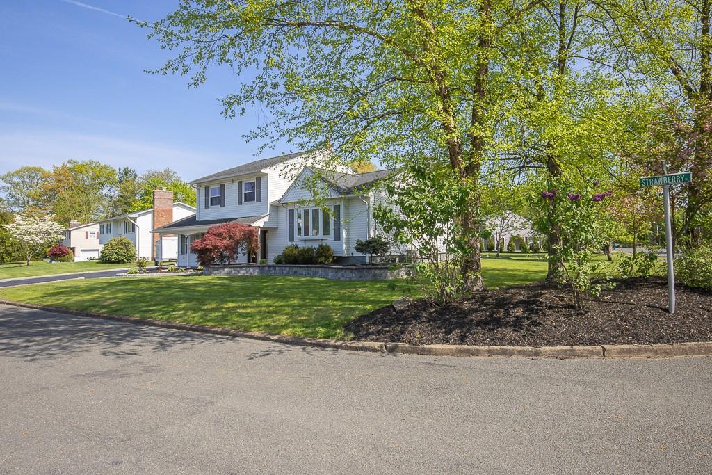 Single Family Strawberry  Rockland County, NY 10965, MLS-858605-3