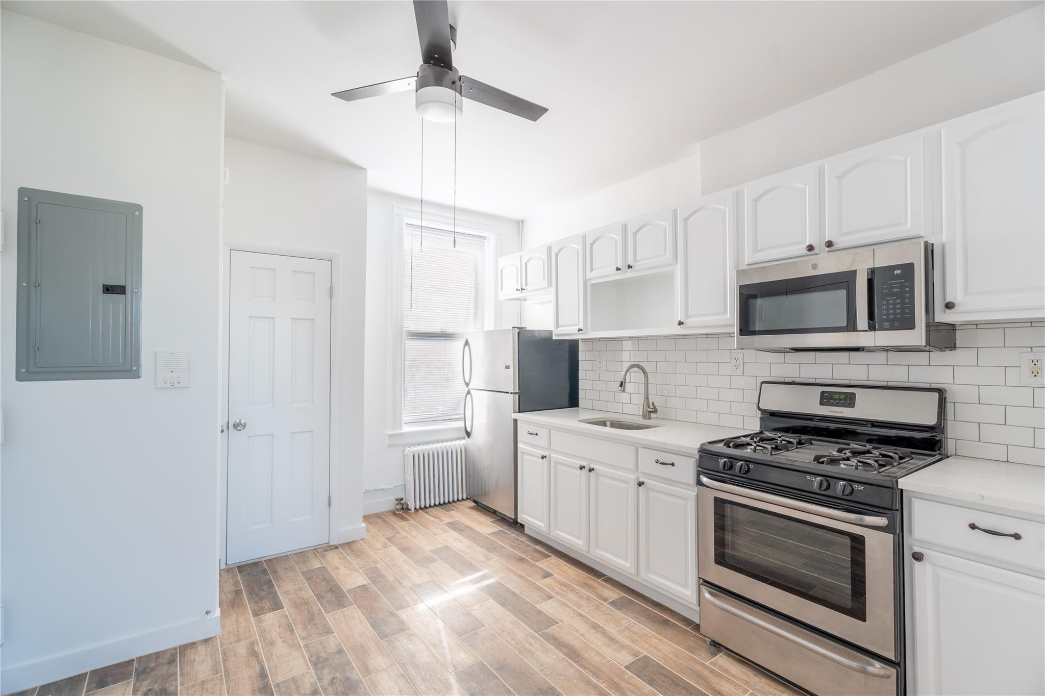 Commercial Sale 5th  Brooklyn, NY 11209, MLS-858608-7