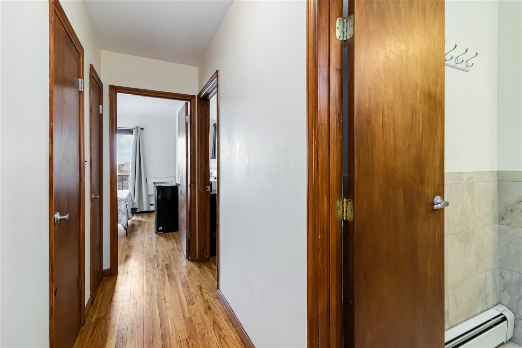 Single Family 58th  Queens, NY 11377, MLS-858610-16