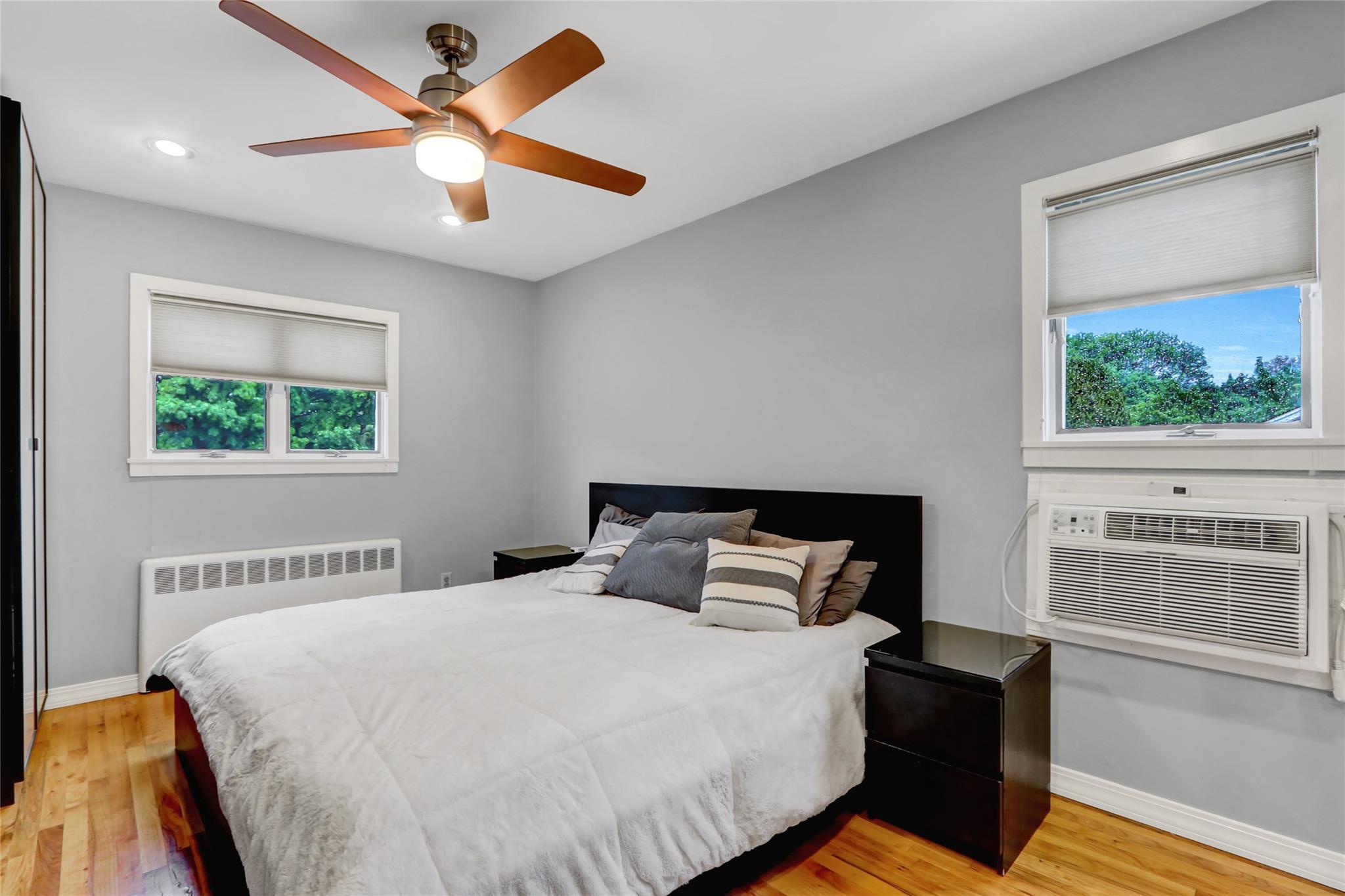 Single Family Briarwood  Nassau County, NY 11803, MLS-858623-16