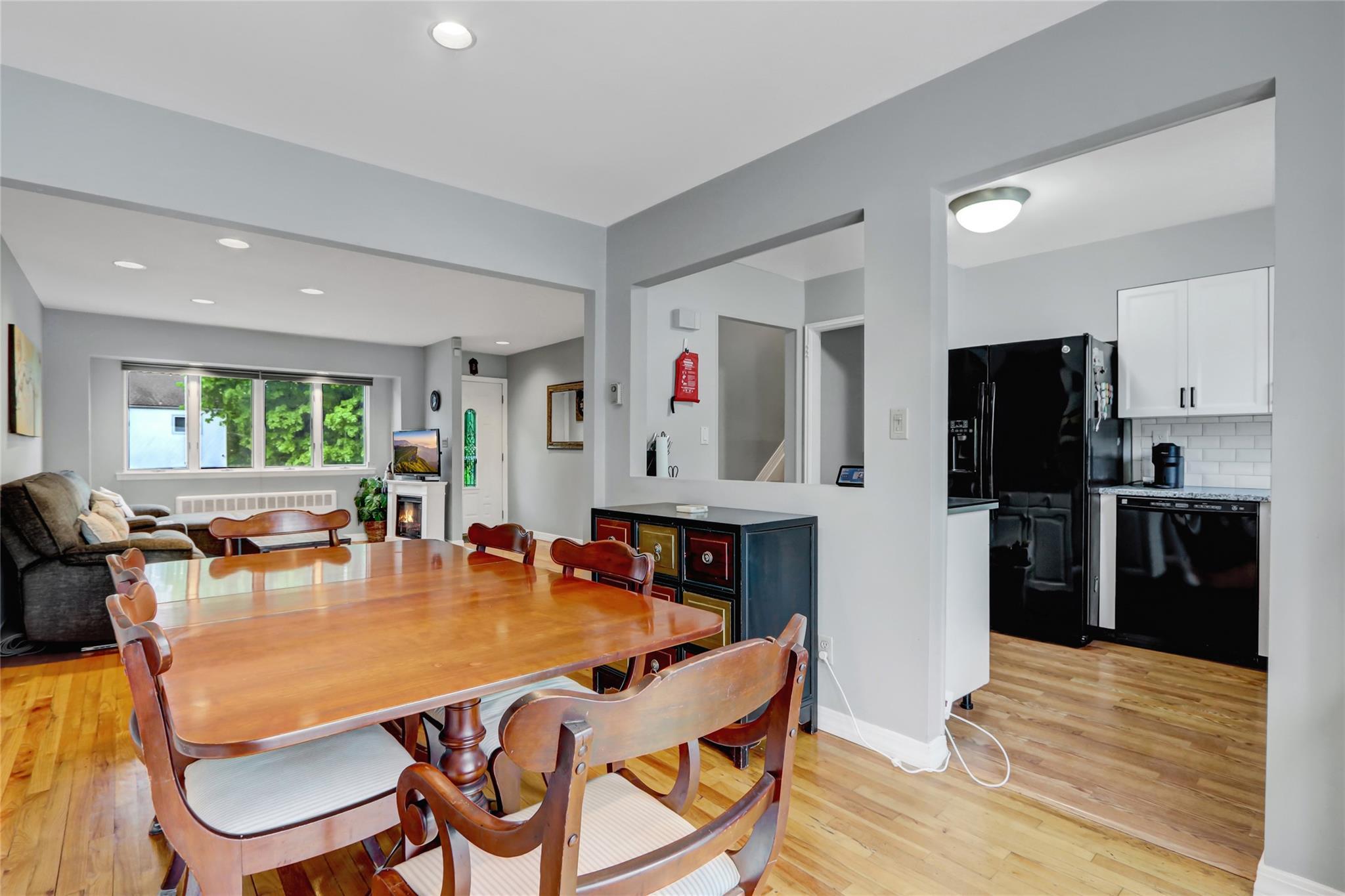 Single Family Briarwood  Nassau County, NY 11803, MLS-858623-9