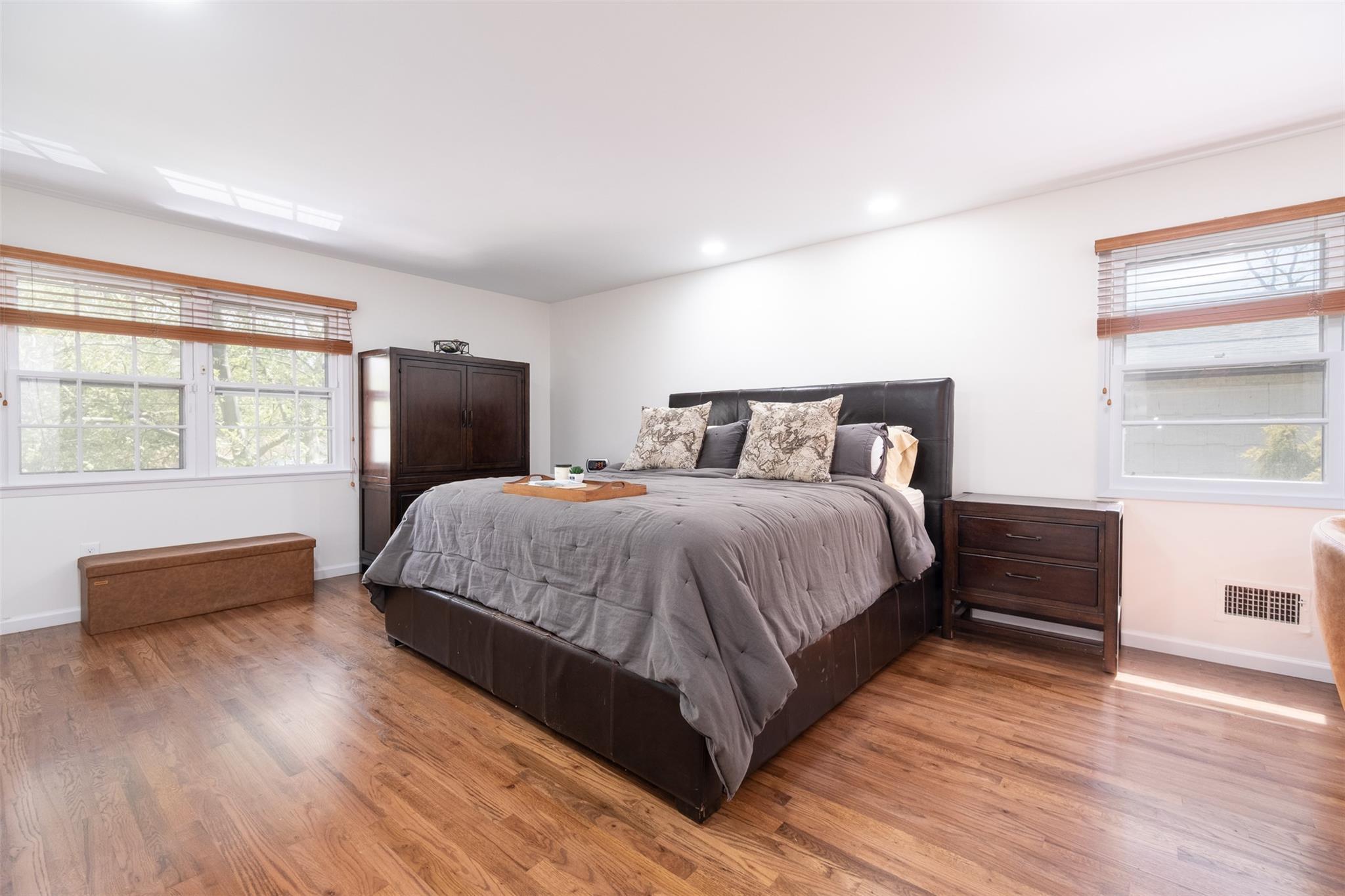 Single Family Sheldrake  Westchester County, NY 10804, MLS-858643-18
