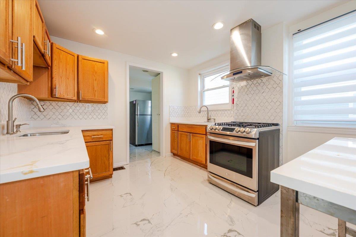 Single Family Jefferson  Nassau County, NY 11096, MLS-858648-8
