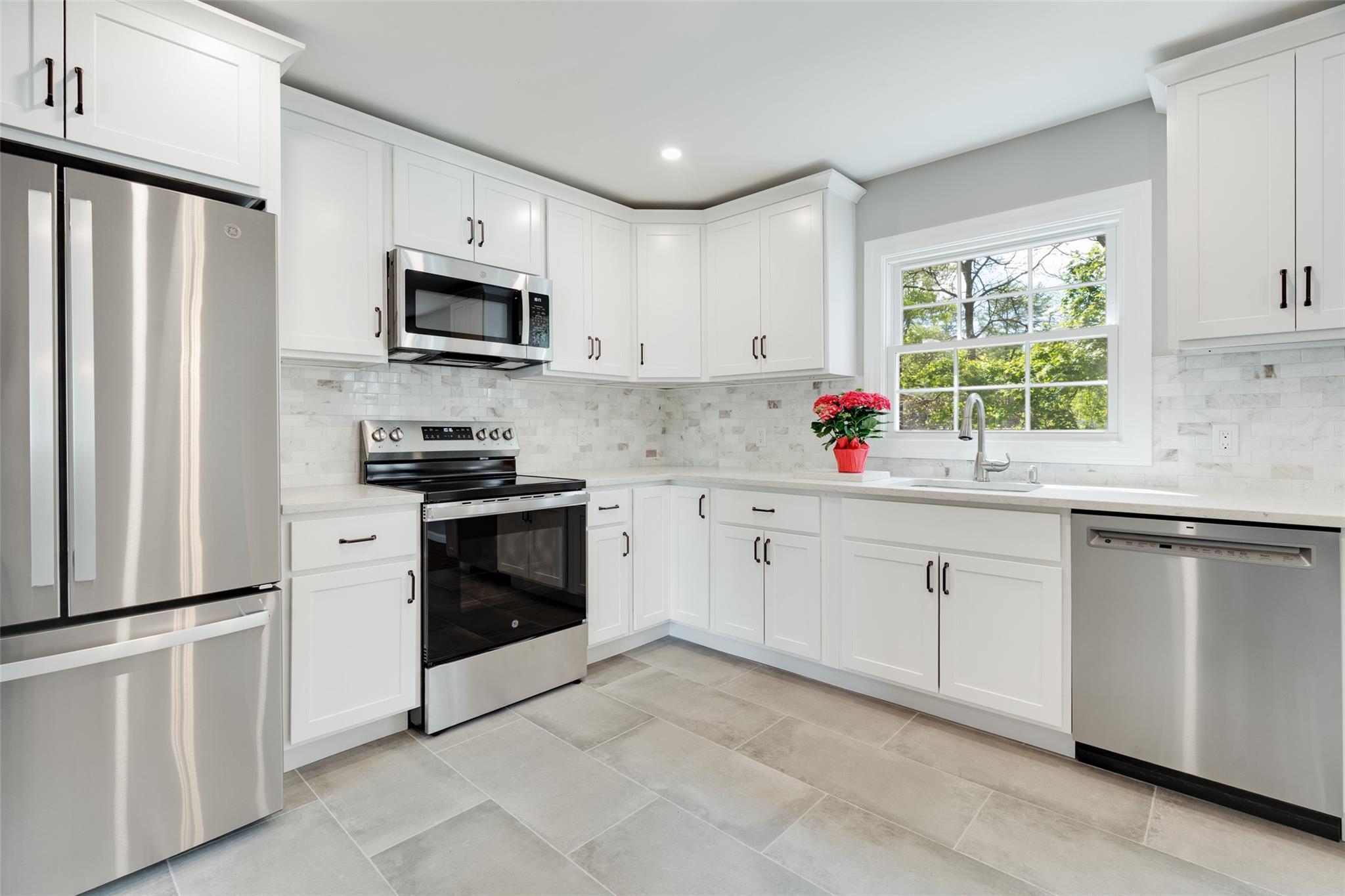 Single Family Helen  Dutchess County, NY 12590, MLS-858654-4