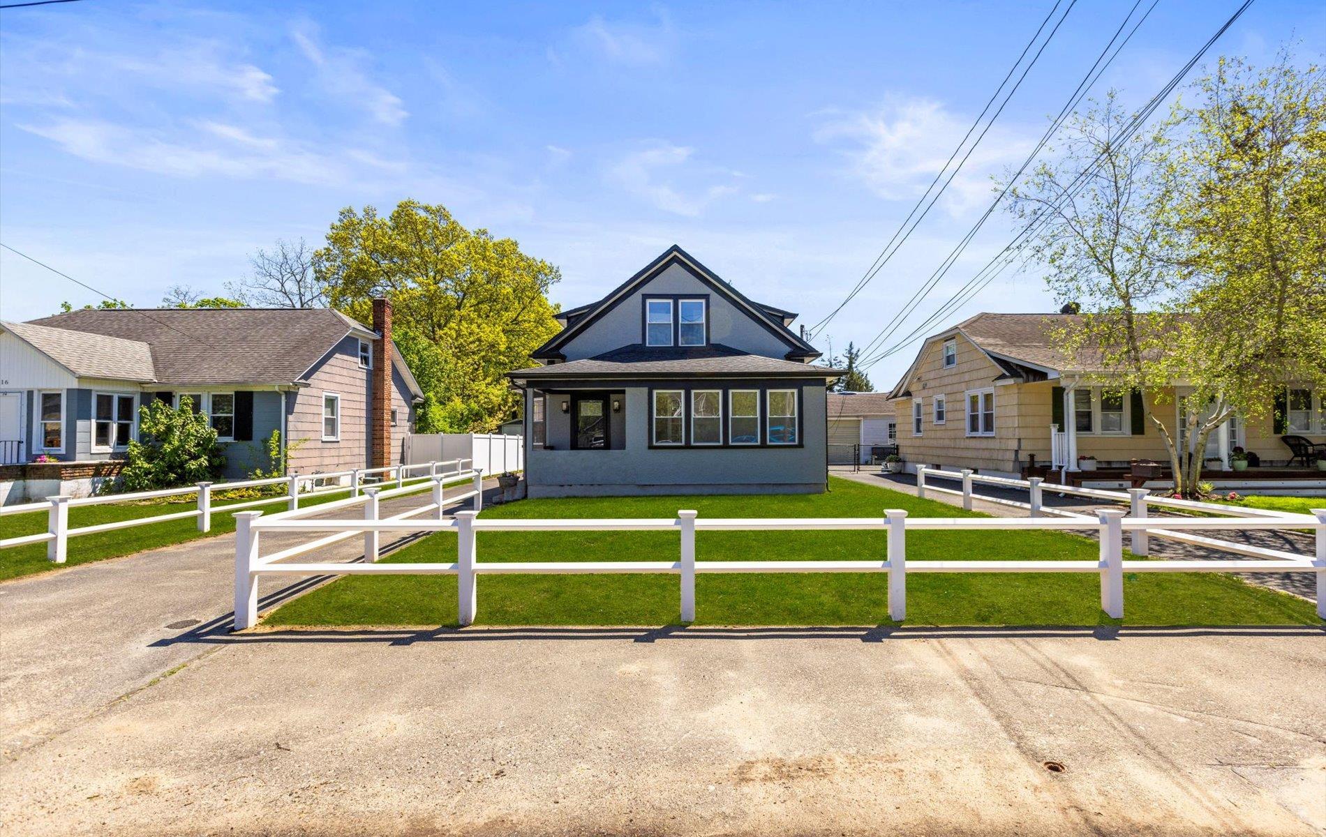 Single Family Lakewood  Suffolk County, NY 11772, MLS-858662-3