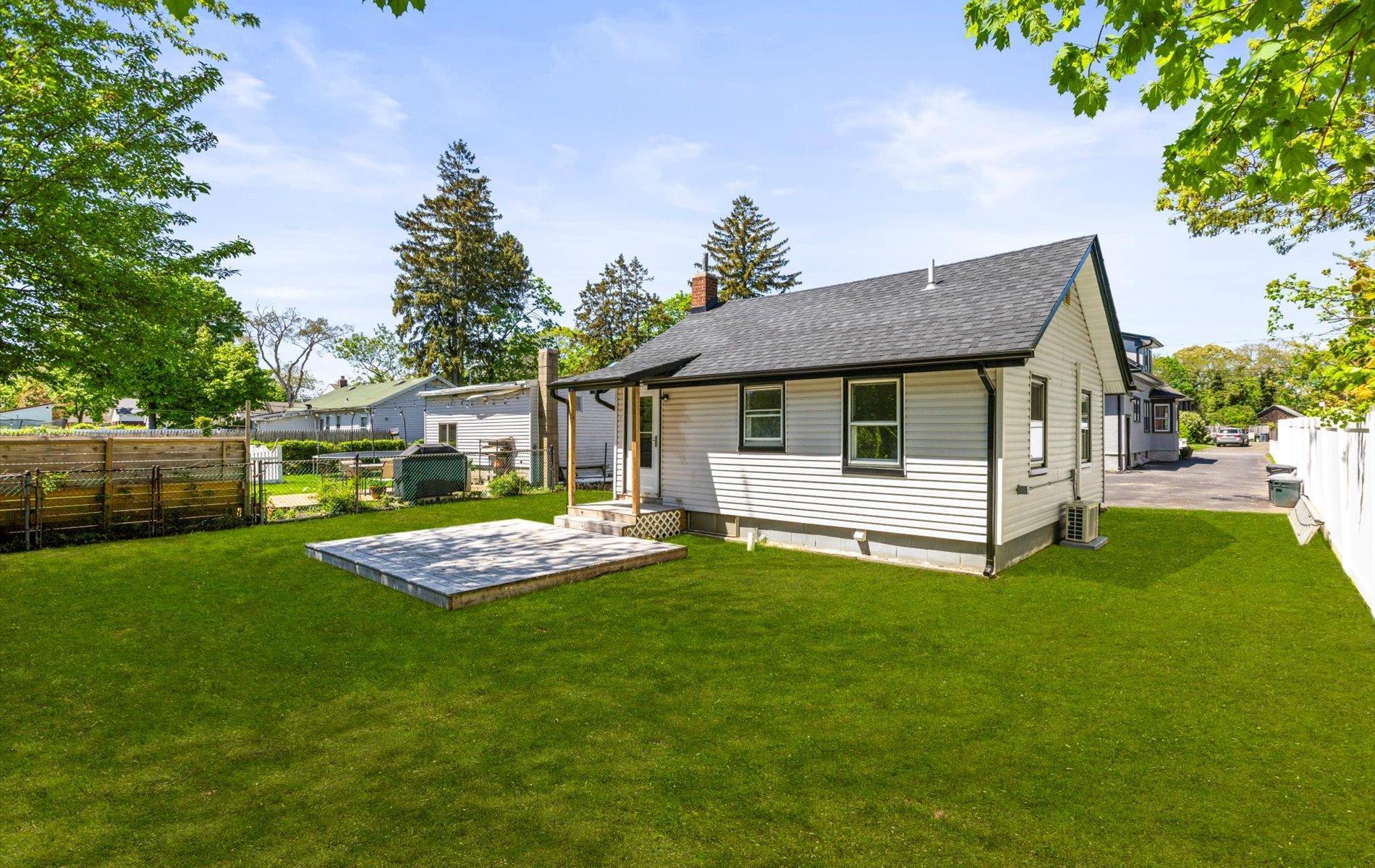 Single Family Lakewood  Suffolk County, NY 11772, MLS-858662-35