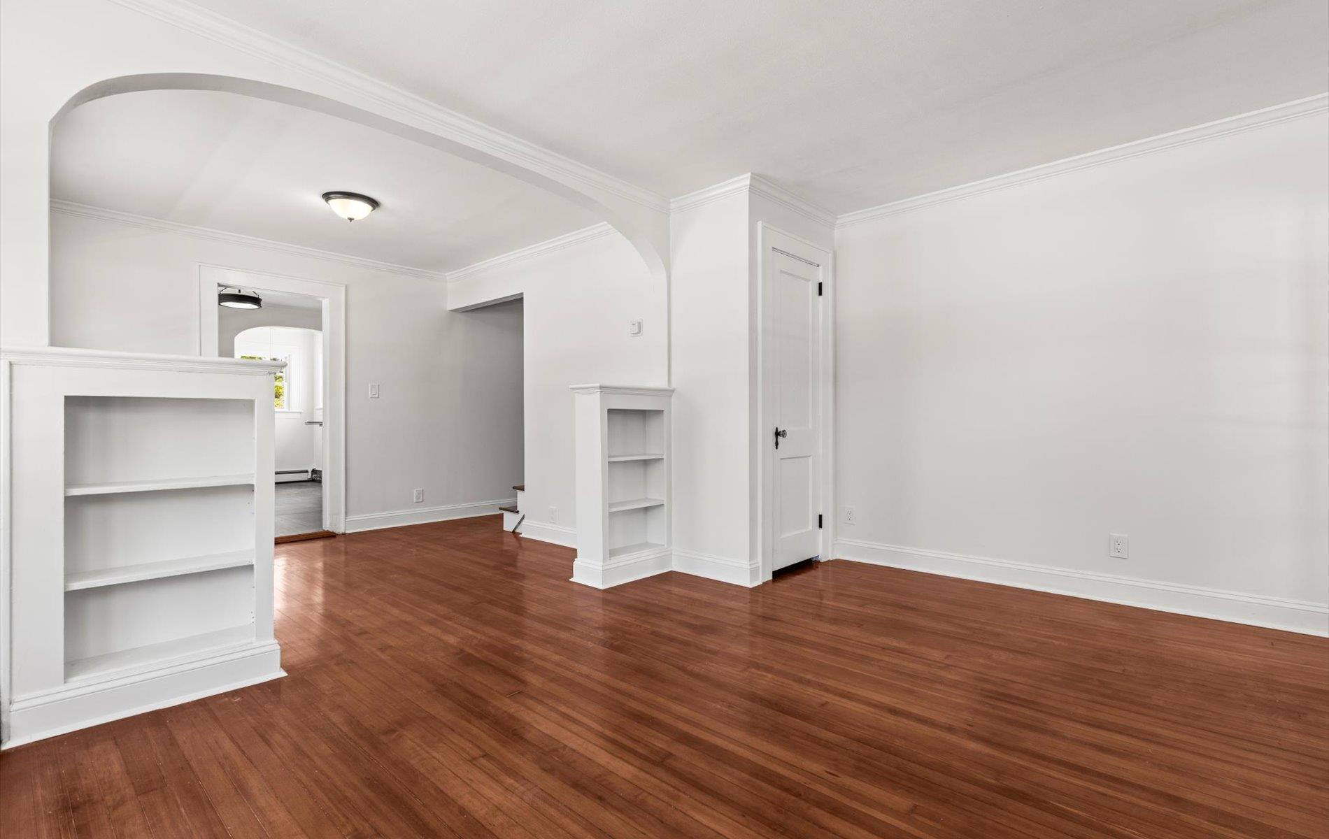 Single Family Lakewood  Suffolk County, NY 11772, MLS-858662-8