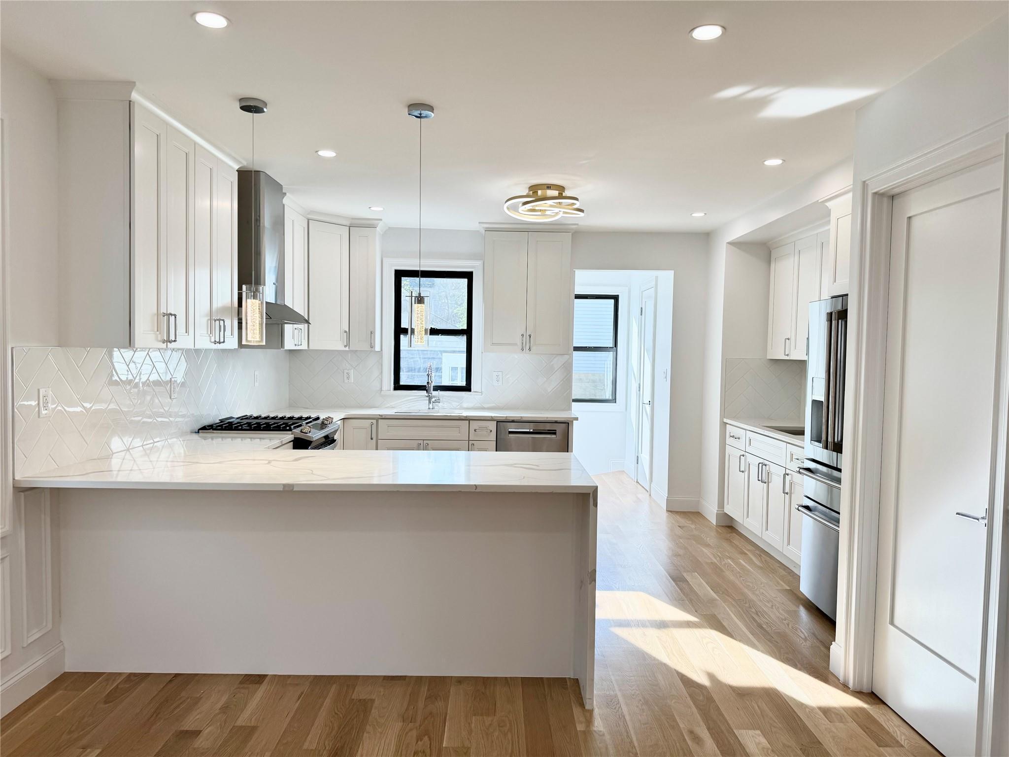 Single Family 69th  Queens, NY 11375, MLS-858671-4