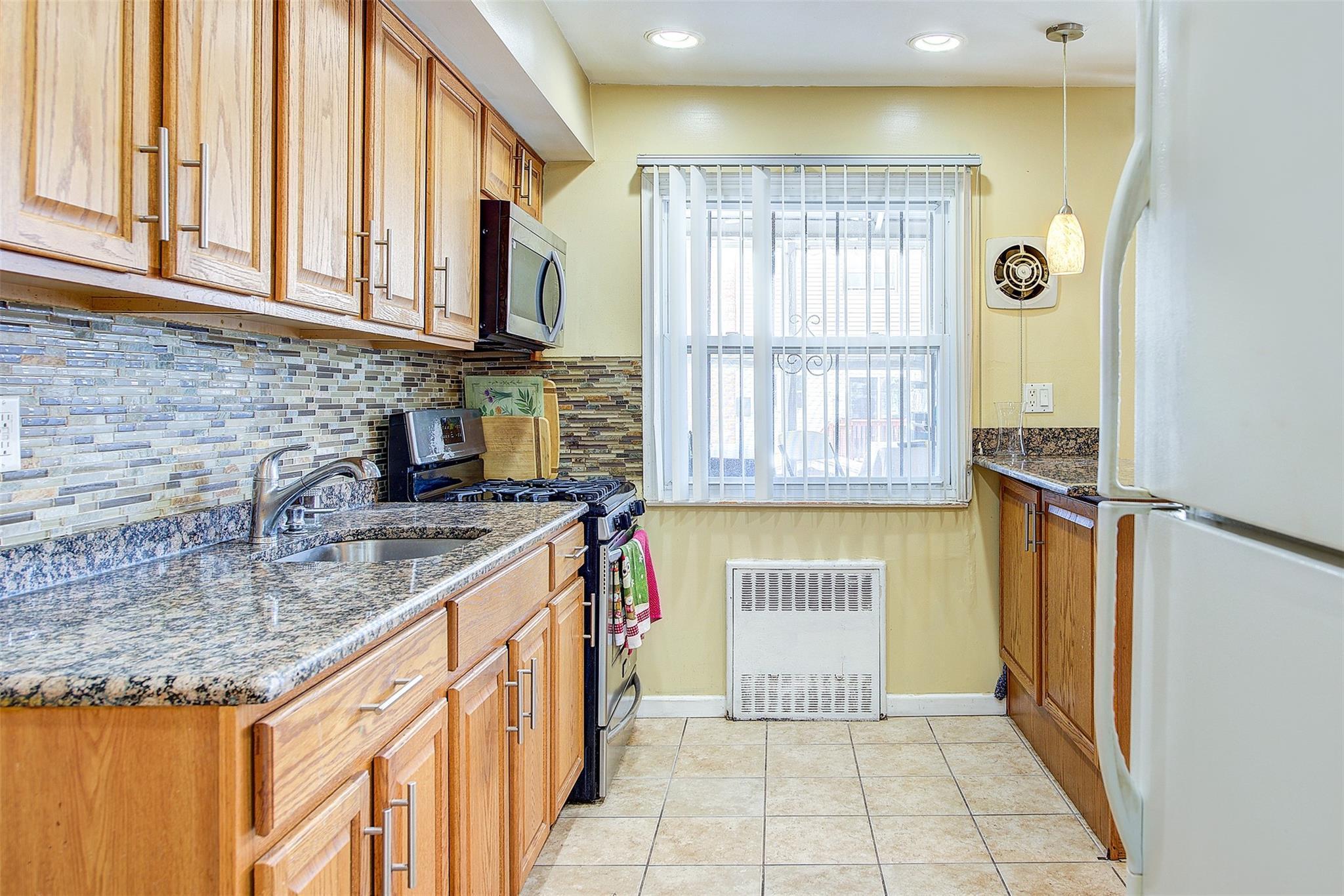 Single Family Beach 65th  Queens, NY 11692, MLS-858677-6