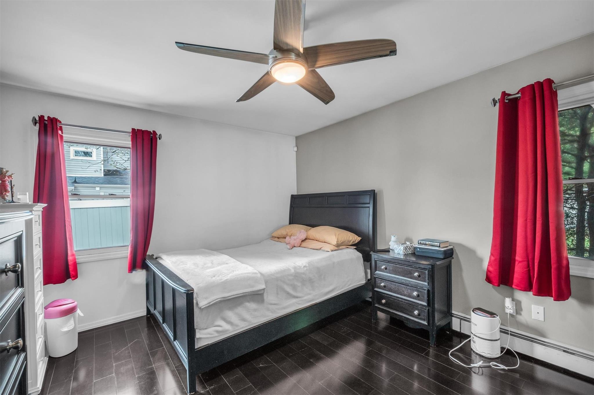 Single Family New Hampshire  Suffolk County, NY 11706, MLS-858684-10
