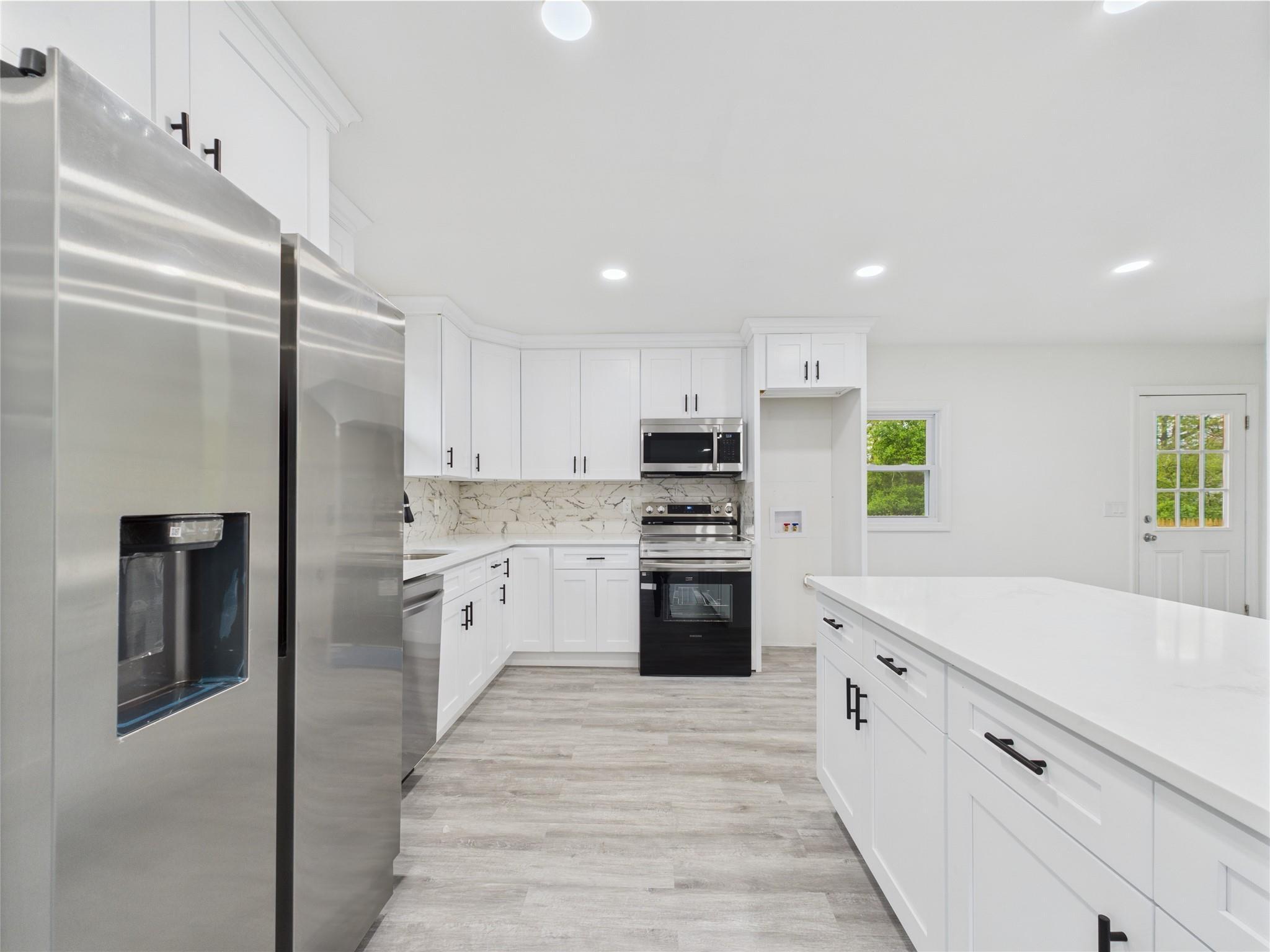 Single Family Mastic  Suffolk County, NY 11950, MLS-858690-5