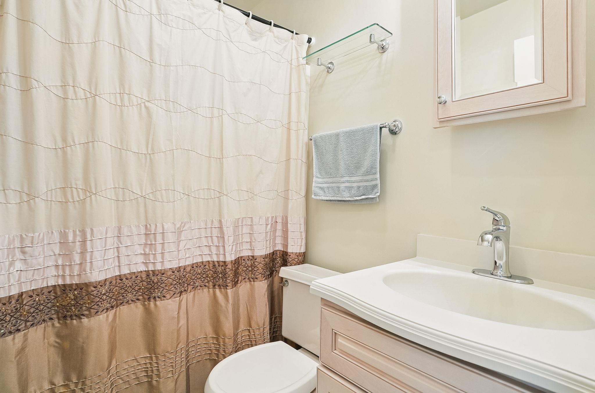 Single Family Robin  Westchester County, NY 10520, MLS-858694-27