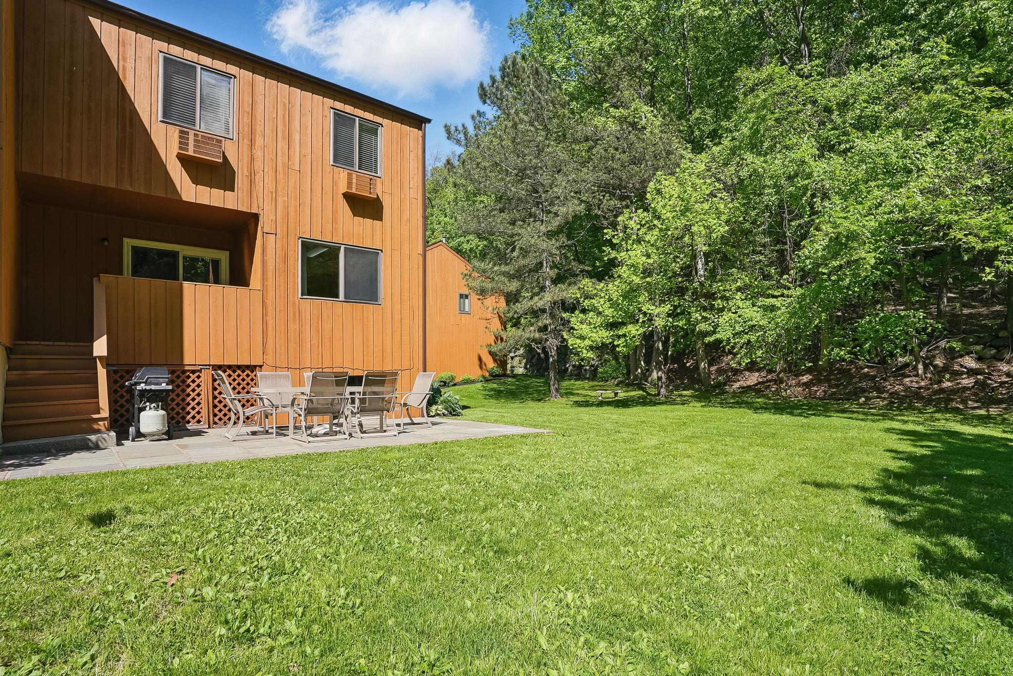 Single Family Robin  Westchester County, NY 10520, MLS-858694-37