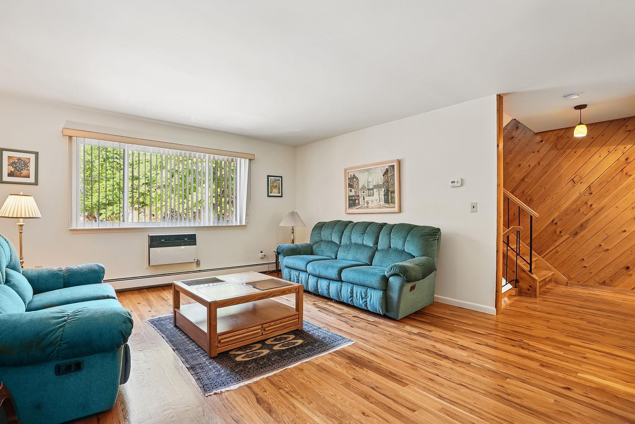 Single Family Robin  Westchester County, NY 10520, MLS-858694-9