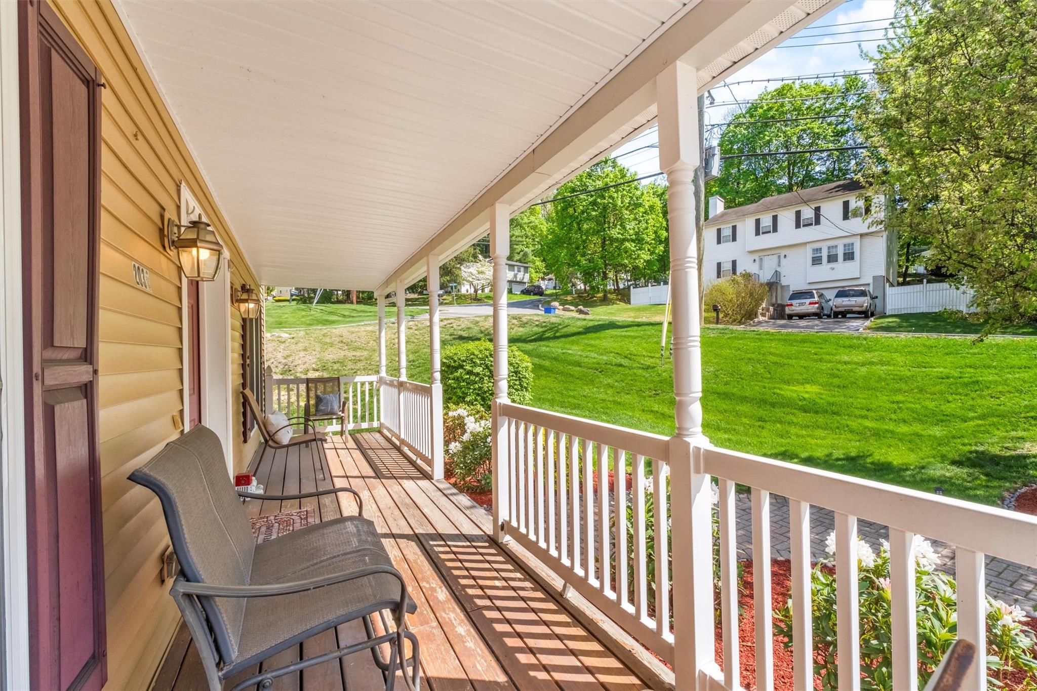Single Family Oakwood  Westchester County, NY 10566, MLS-858701-3