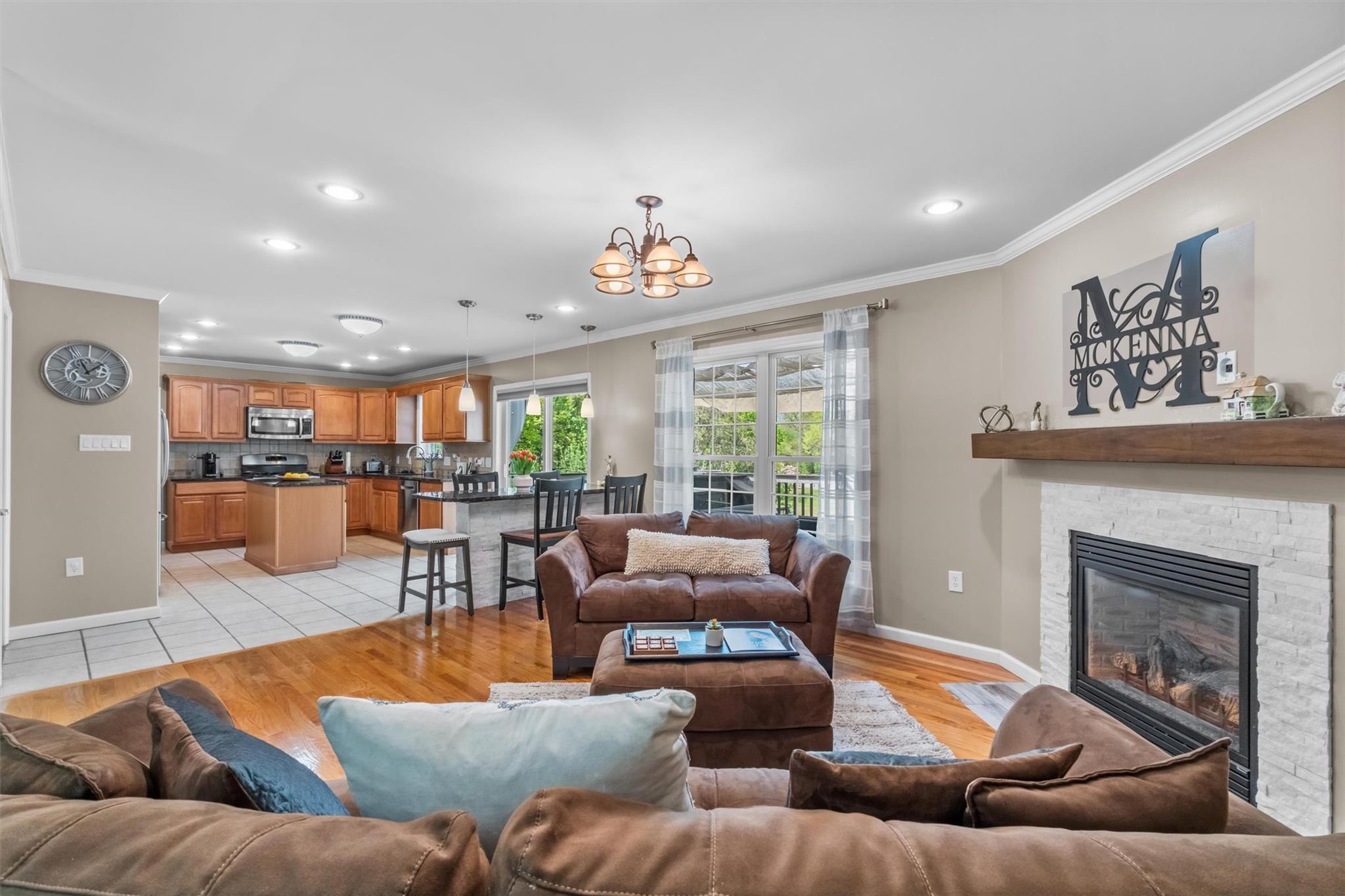Single Family Oakwood  Westchester County, NY 10566, MLS-858701-8