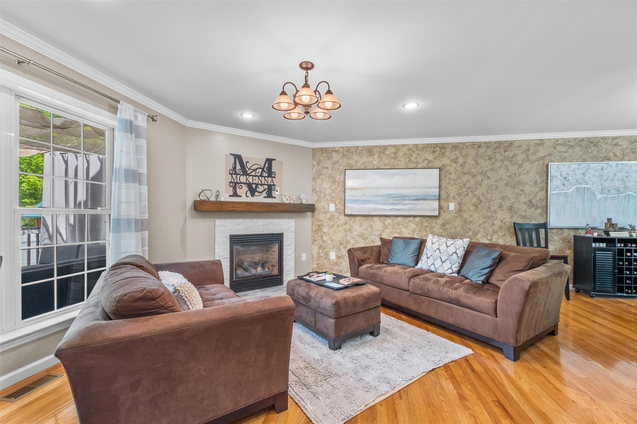 Single Family Oakwood  Westchester County, NY 10566, MLS-858701-9