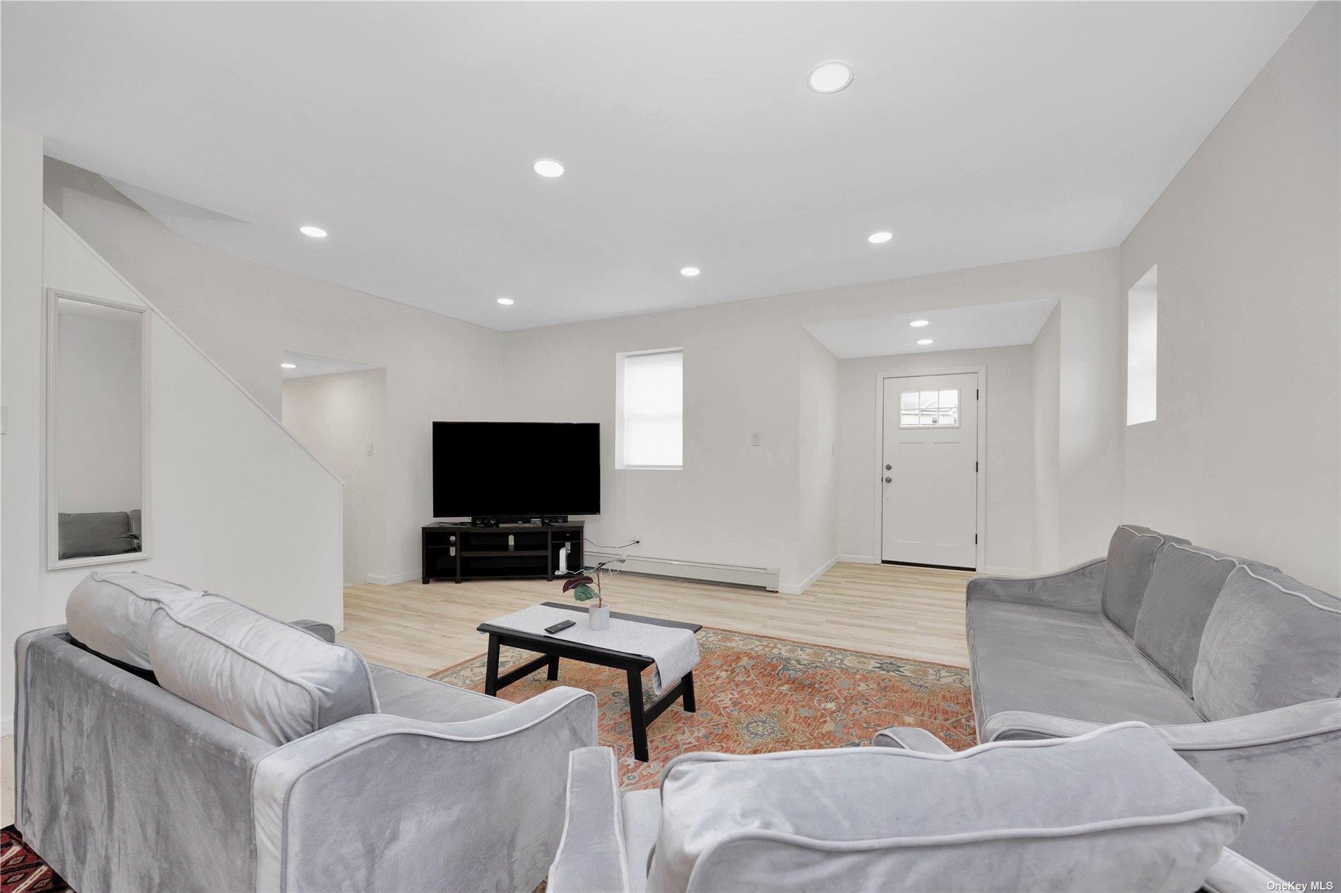 Single Family 1st  Nassau County, NY 11554, MLS-858704-5
