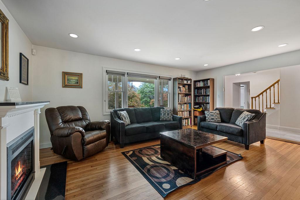 Single Family Sunny Ridge  Rockland County, NY 10977, MLS-858712-12