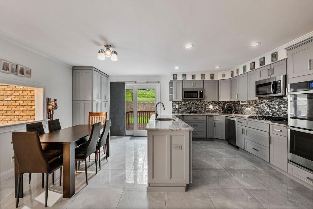Single Family Sunny Ridge  Rockland County, NY 10977, MLS-858712-17