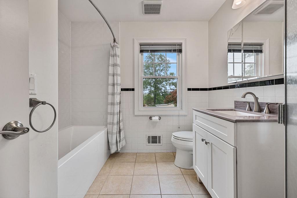 Single Family Sunny Ridge  Rockland County, NY 10977, MLS-858712-21