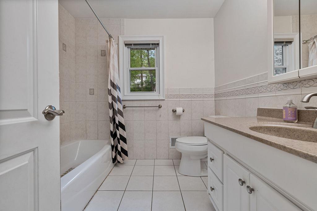 Single Family Sunny Ridge  Rockland County, NY 10977, MLS-858712-25