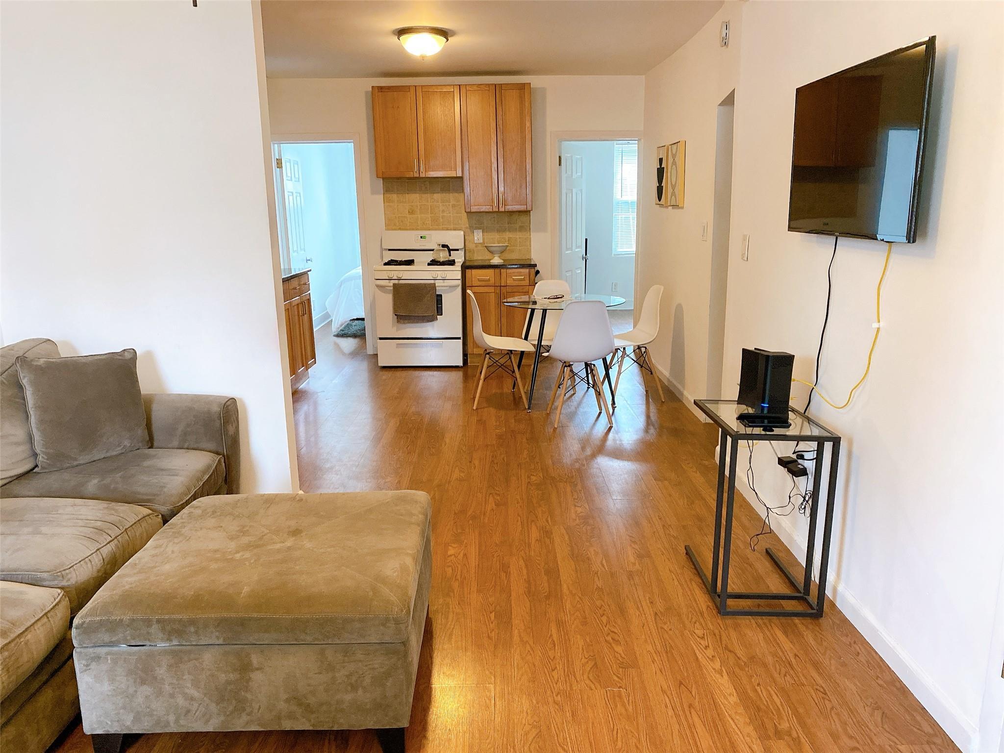 Single Family 13th Ave  Queens, NY 11356, MLS-858718-3