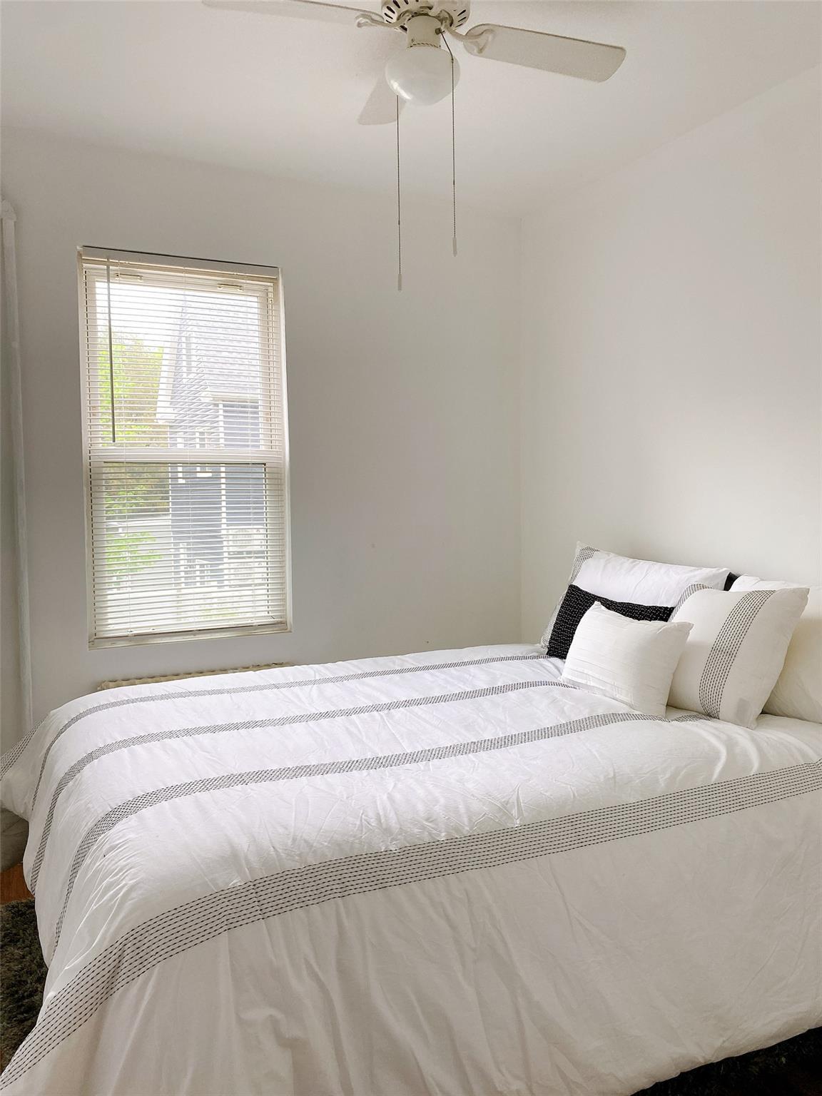 Single Family 13th Ave  Queens, NY 11356, MLS-858718-7