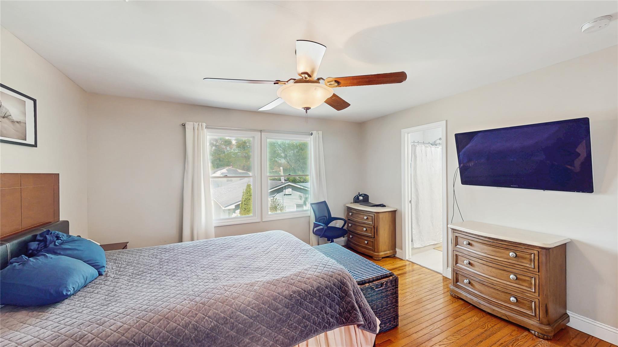 Single Family Candlewood  Suffolk County, NY 11717, MLS-858728-25