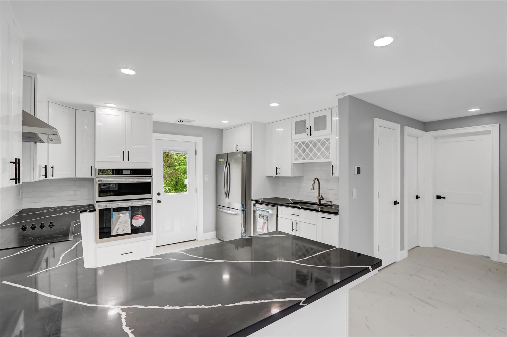 Single Family Ash  Suffolk County, NY 11743, MLS-858731-10